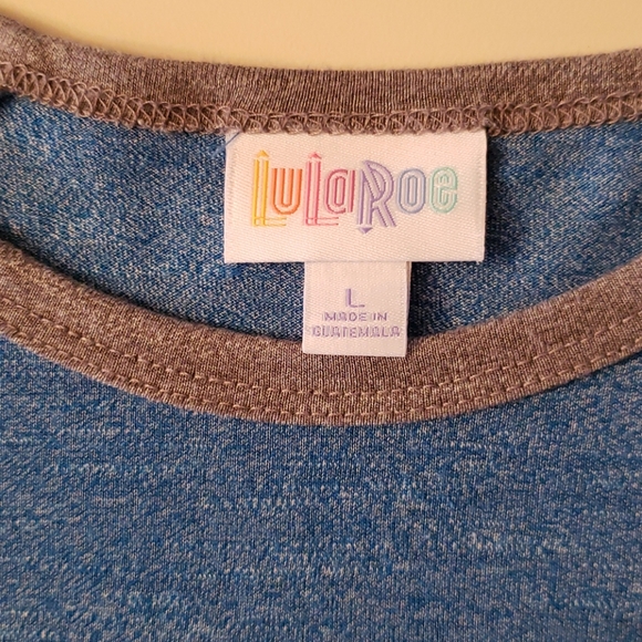LuLaRoe top - Picture 3 of 3